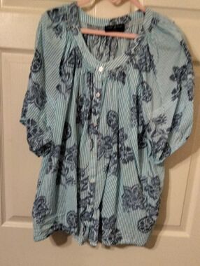 Light Blue Floral Stripe Women's Button-Front Top By Lane Bryant